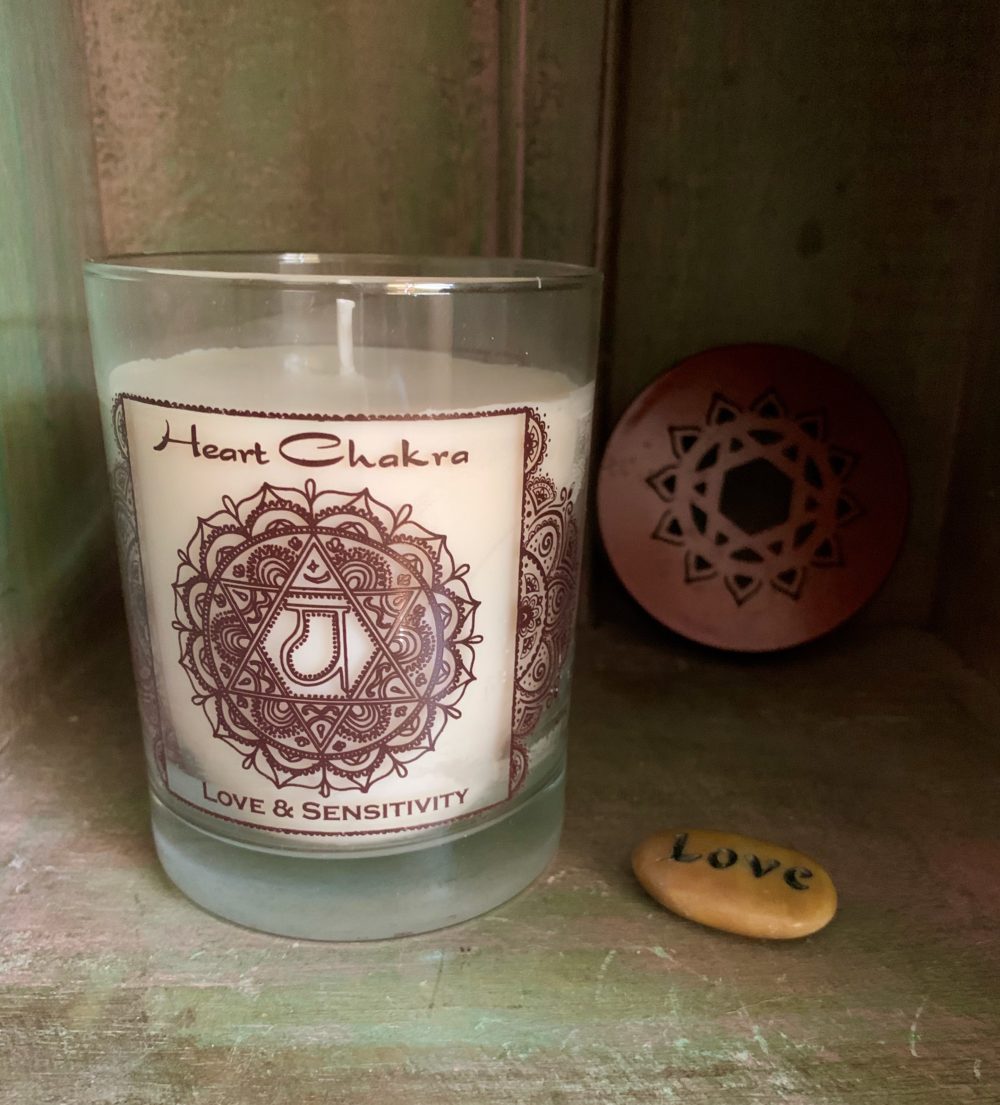 Heart chakra soy candle and Love Talistone