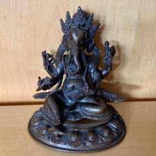 REgal Sitting Ganesh statue
